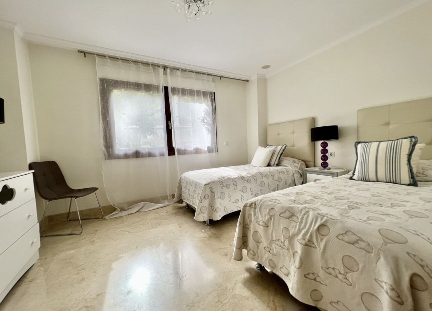 Resale - Ground floor apartment - Marbella - The Golden Mile