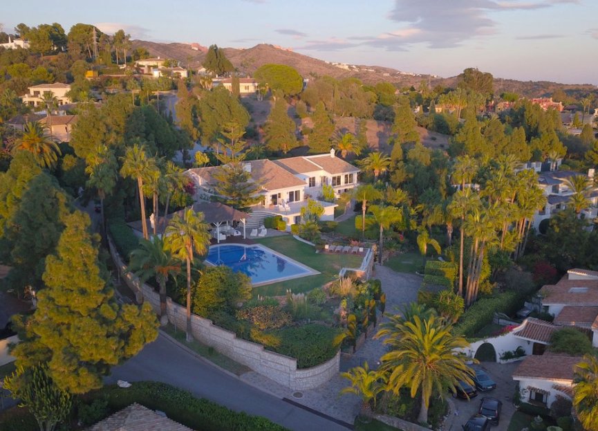 Reventa - House - Detached Villa - Marbella - Hacienda Las Chapas