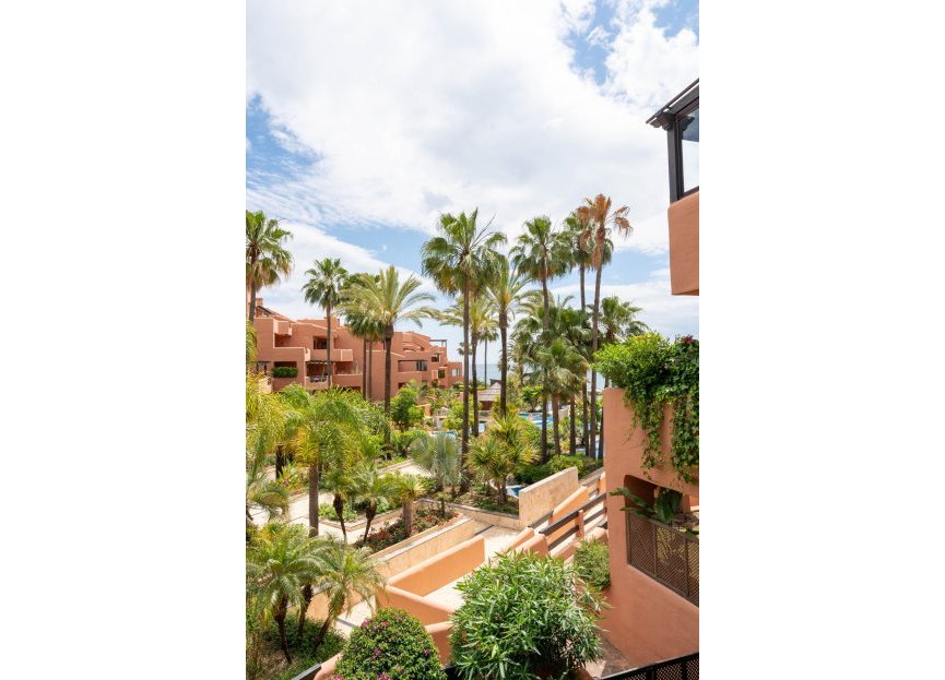 Resale - Apartment - Middle Floor Apartment - Estepona - Estepona Centro
