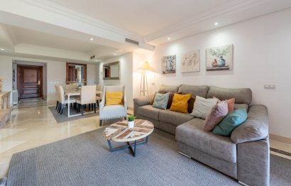 Resale - Apartment - Middle Floor Apartment - Estepona - Estepona Centro