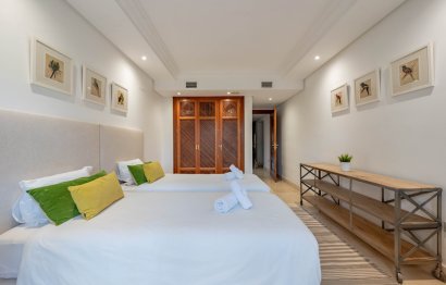 Resale - Apartment - Middle Floor Apartment - Estepona - Estepona Centro