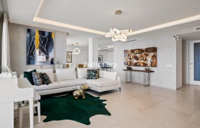 Resale - Ground floor apartment - Marbella - Nueva Andalucia