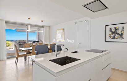 Resale - Ground floor apartment - Marbella - Nueva Andalucia