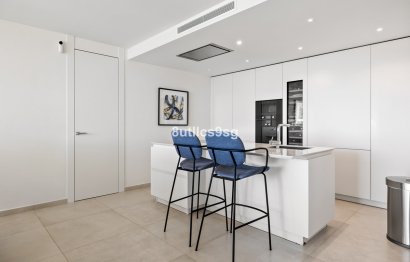 Resale - Ground floor apartment - Marbella - Nueva Andalucia