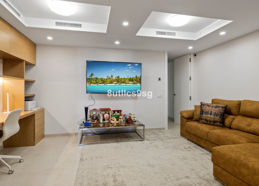 Resale - Ground floor apartment - Marbella - Nueva Andalucia