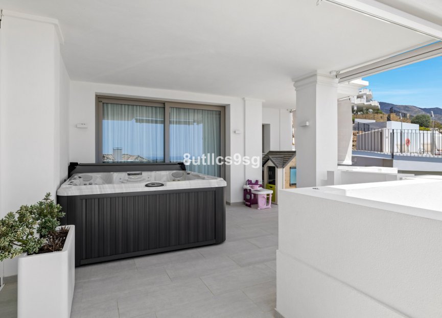 Resale - Ground floor apartment - Marbella - Nueva Andalucia