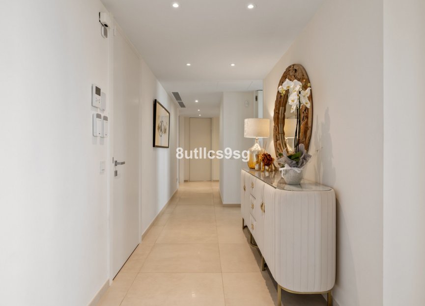 Resale - Ground floor apartment - Marbella - Nueva Andalucia