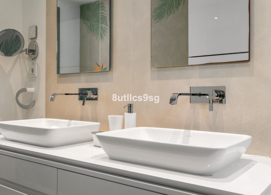 Resale - Ground floor apartment - Marbella - Nueva Andalucia