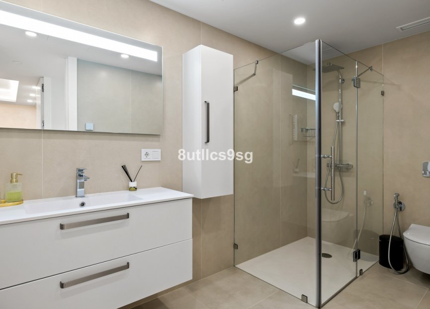 Resale - Ground floor apartment - Marbella - Nueva Andalucia