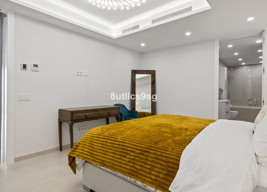 Resale - Ground floor apartment - Marbella - Nueva Andalucia