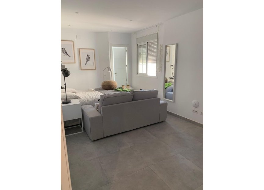 Resale - Apartment - Middle Floor Apartment - Marbella - San Pedro De Alcantara