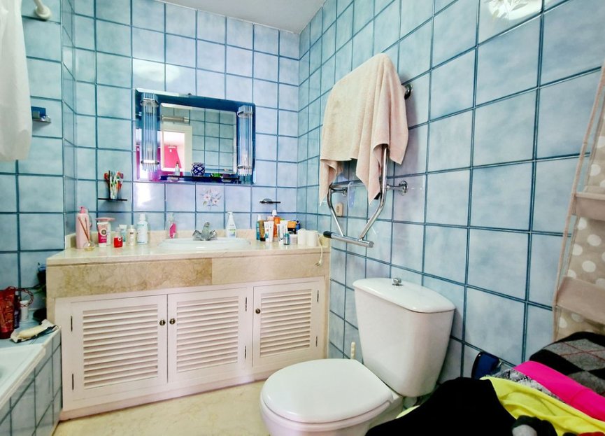 Resale - Apartment - Top Floor Apartment - Estepona - New Golden Mile