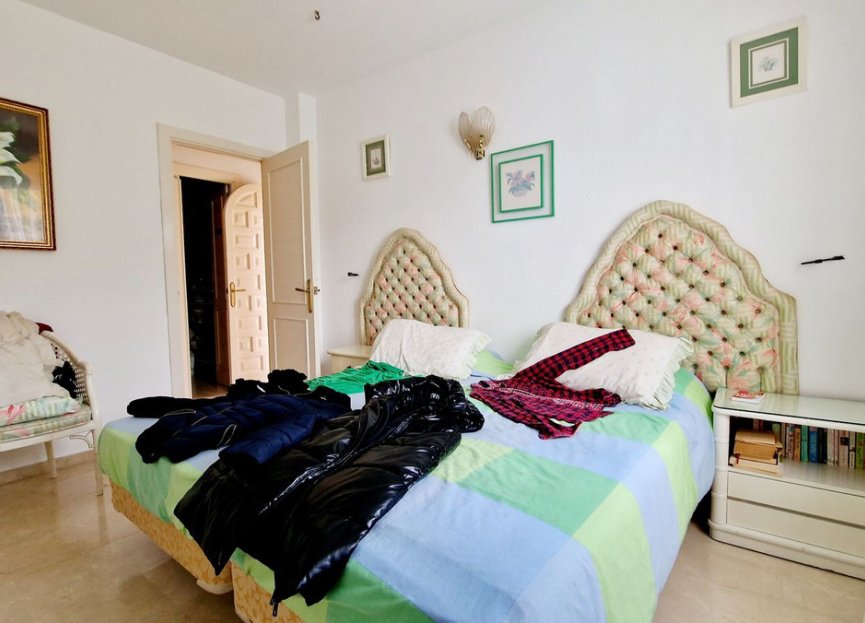 Resale - Apartment - Top Floor Apartment - Estepona - New Golden Mile