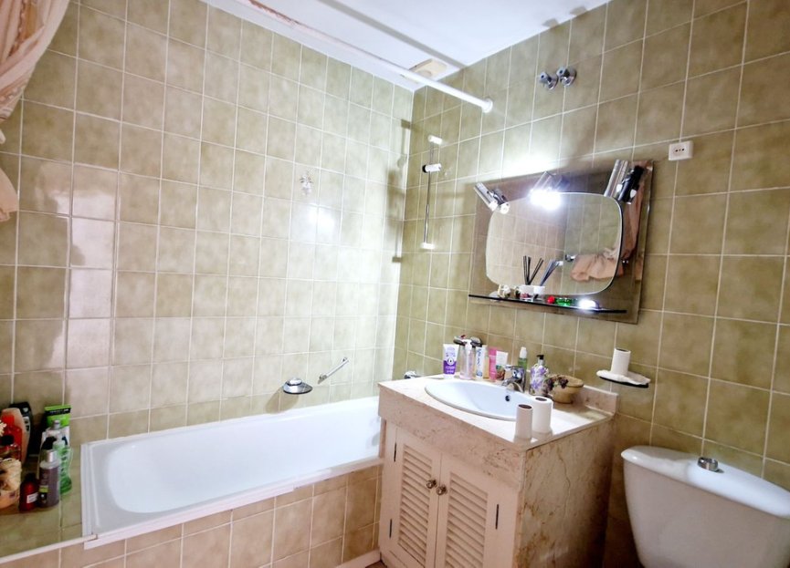 Resale - Apartment - Top Floor Apartment - Estepona - New Golden Mile