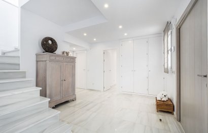 Resale - House - Detached Villa - Marbella - Elviria