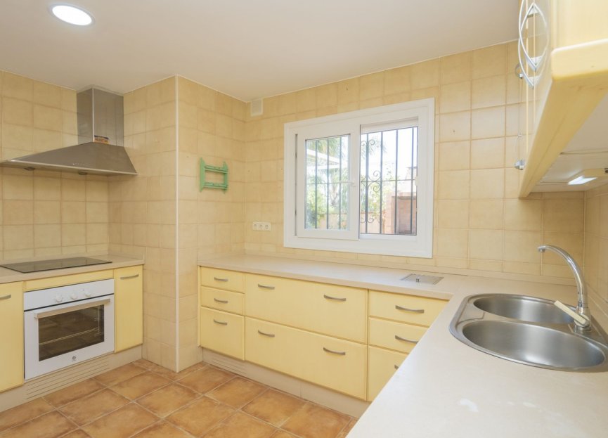 Resale - House - Detached Villa - Marbella - Marbella Centro