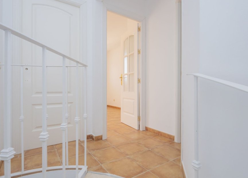 Resale - House - Detached Villa - Marbella - Marbella Centro