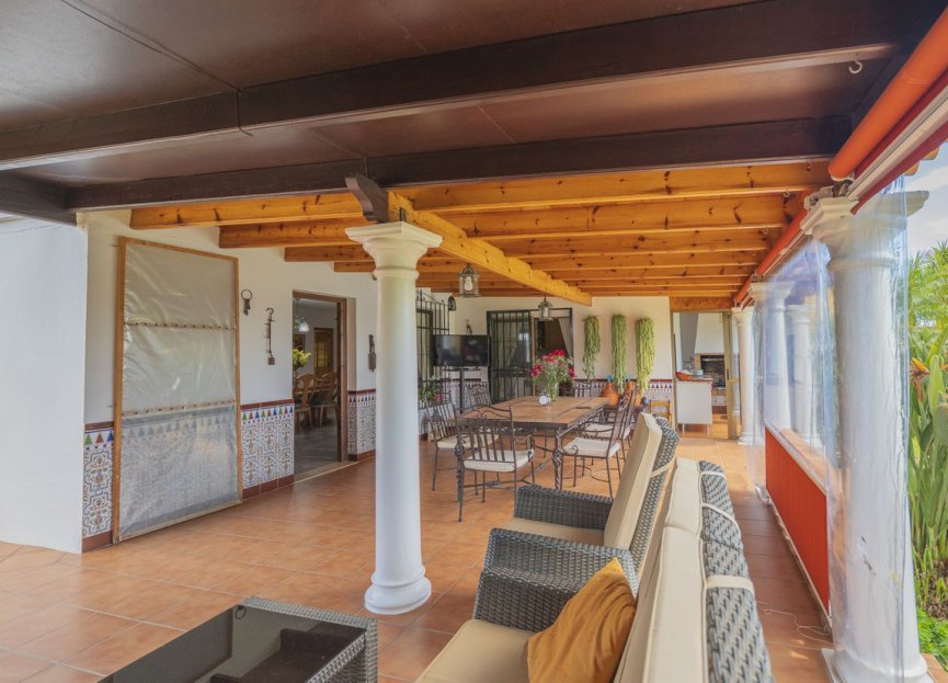 Resale - House - Detached Villa - Marbella - Las Chapas