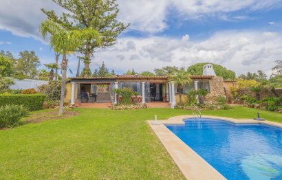 Resale - House - Detached Villa - Marbella - Las Chapas