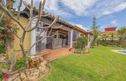 Resale - House - Detached Villa - Marbella - Las Chapas