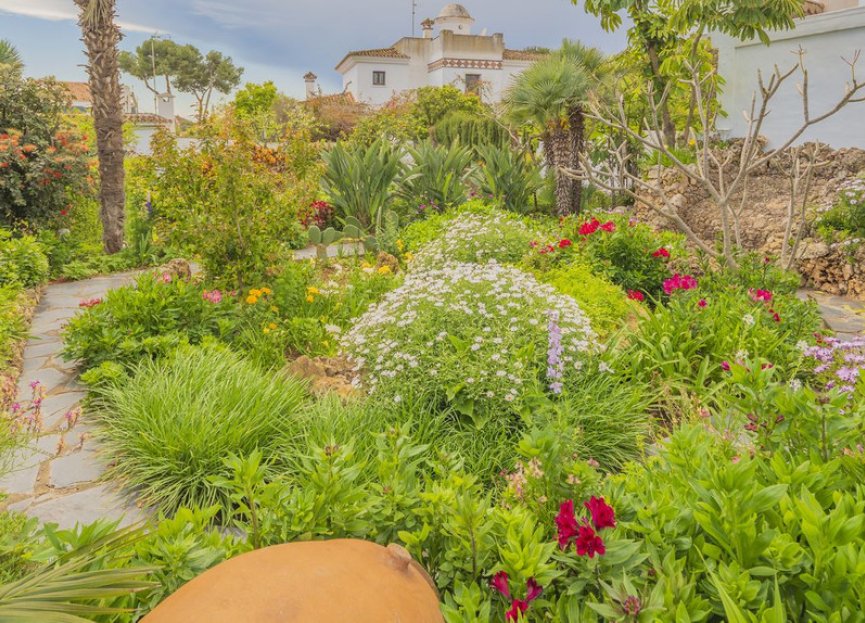 Resale - House - Detached Villa - Marbella - Las Chapas