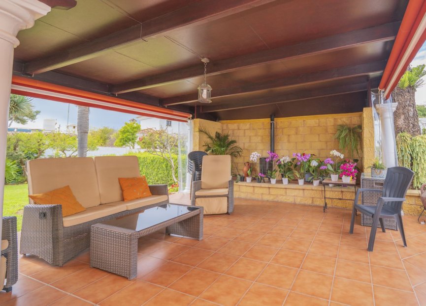 Resale - House - Detached Villa - Marbella - Las Chapas