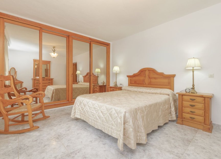 Resale - House - Detached Villa - Marbella - Las Chapas