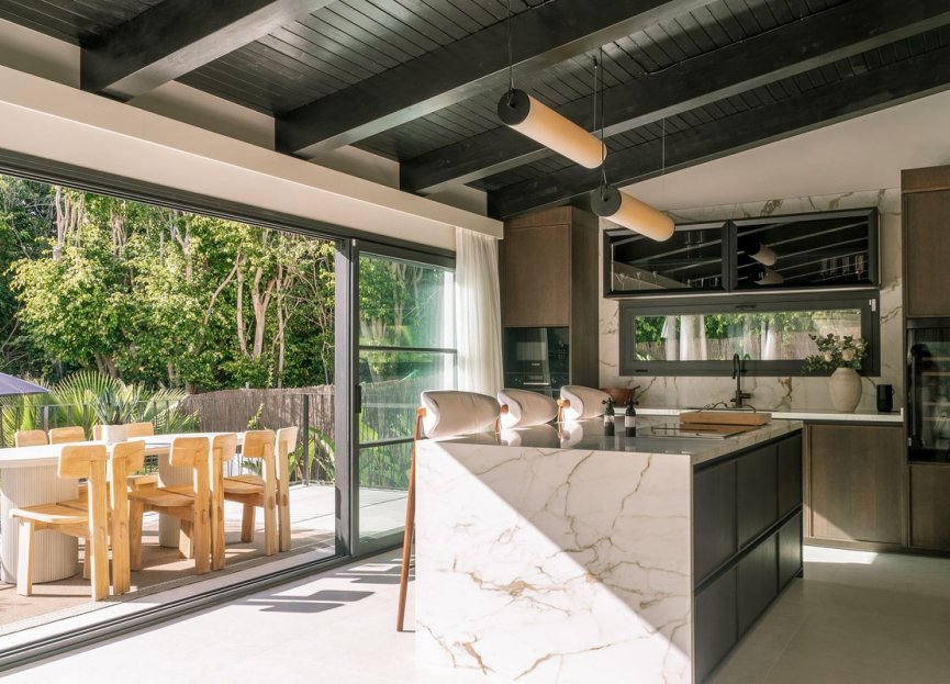 Resale - House - Detached Villa - Marbella - Nueva Andalucia