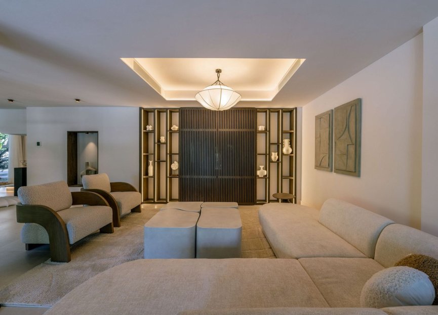 Resale - House - Detached Villa - Marbella - Nueva Andalucia