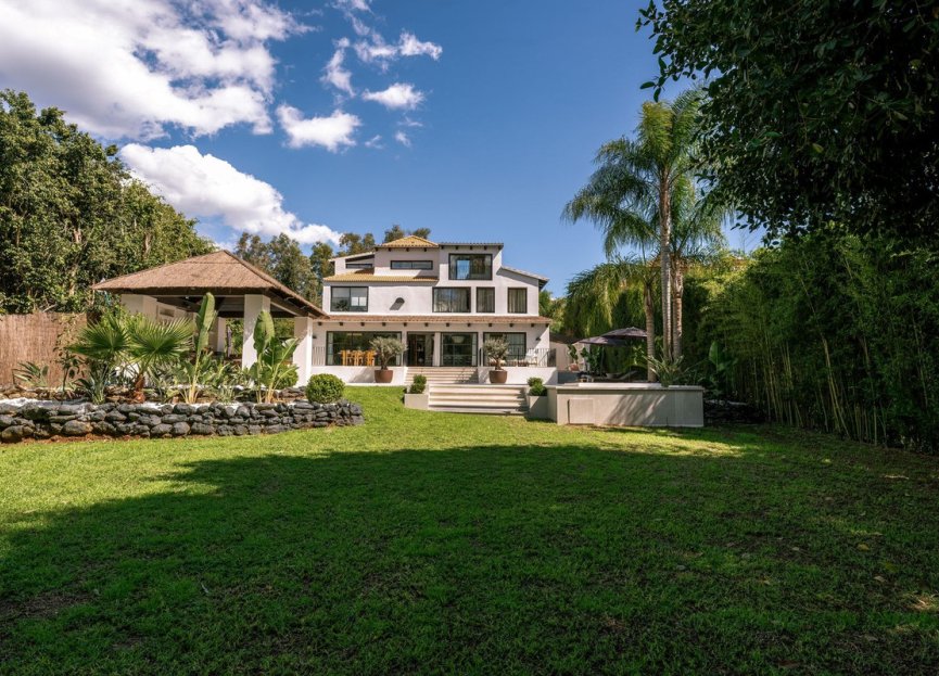 Resale - House - Detached Villa - Marbella - Nueva Andalucia