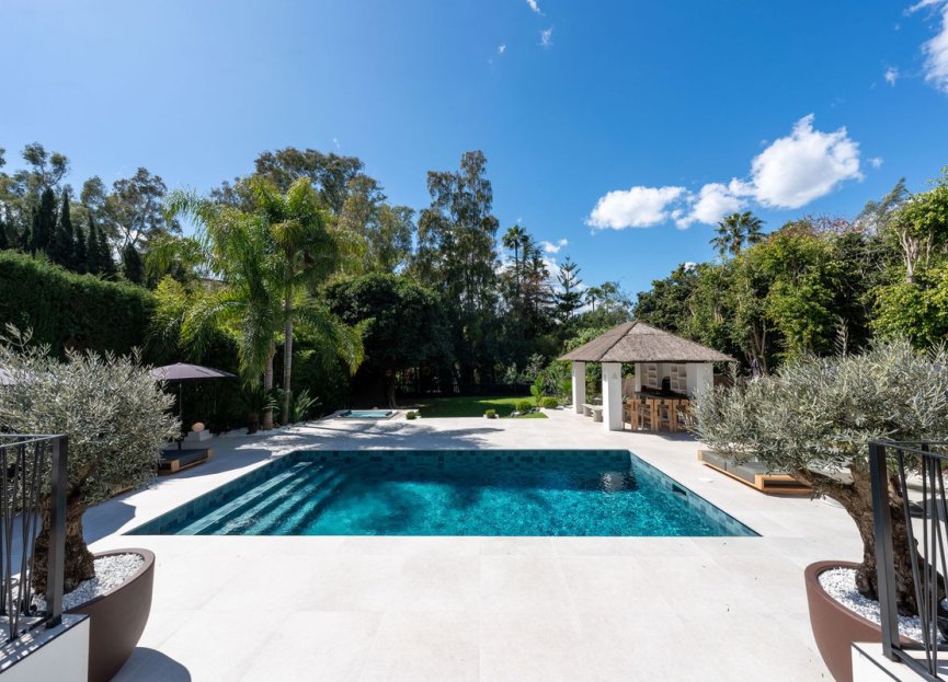 Resale - House - Detached Villa - Marbella - Nueva Andalucia