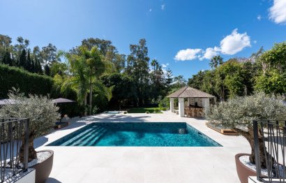 Resale - House - Detached Villa - Marbella - Nueva Andalucia
