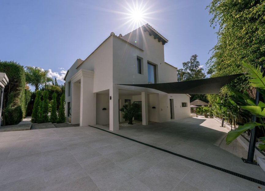 Resale - House - Detached Villa - Marbella - Nueva Andalucia