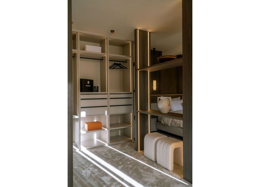 Resale - House - Detached Villa - Marbella - Nueva Andalucia