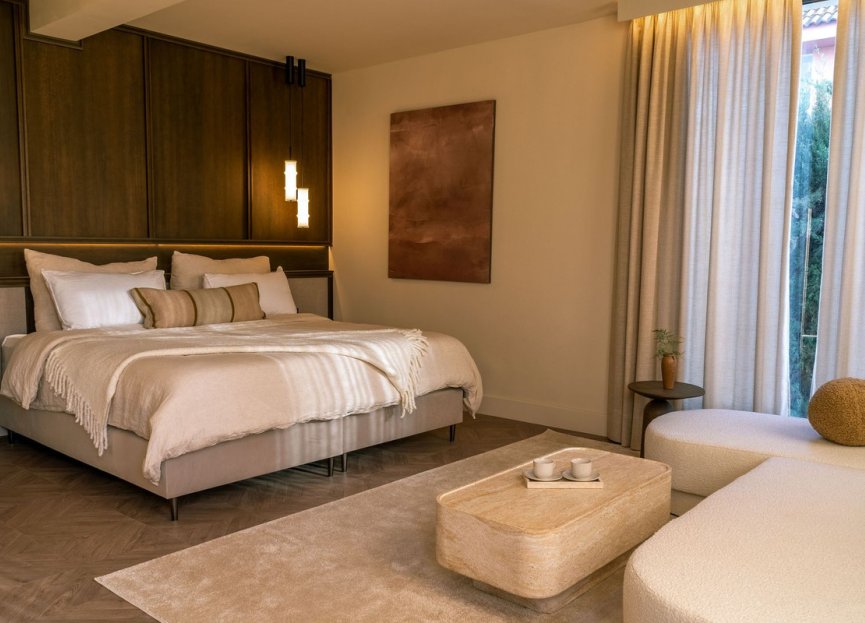 Resale - House - Detached Villa - Marbella - Nueva Andalucia