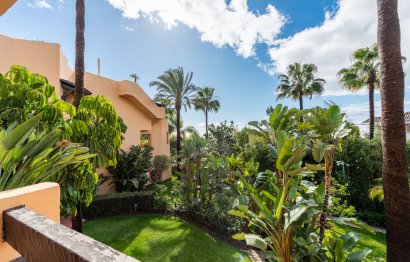 Resale - Apartment - Middle Floor Apartment - Marbella - Sierra Blanca