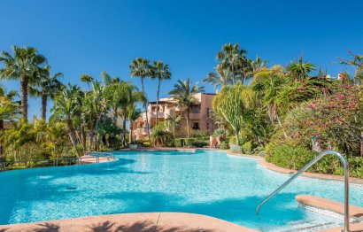 Resale - Apartment - Middle Floor Apartment - Marbella - Sierra Blanca