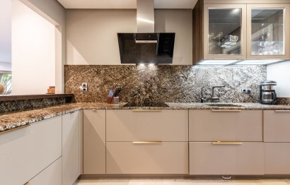 Resale - Apartment - Middle Floor Apartment - Marbella - Sierra Blanca