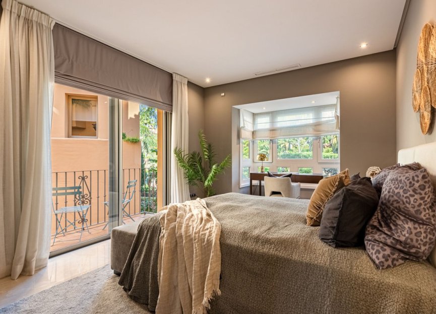 Resale - Apartment - Middle Floor Apartment - Marbella - Sierra Blanca