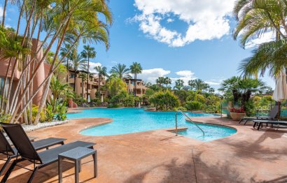 Resale - Apartment - Middle Floor Apartment - Marbella - Sierra Blanca