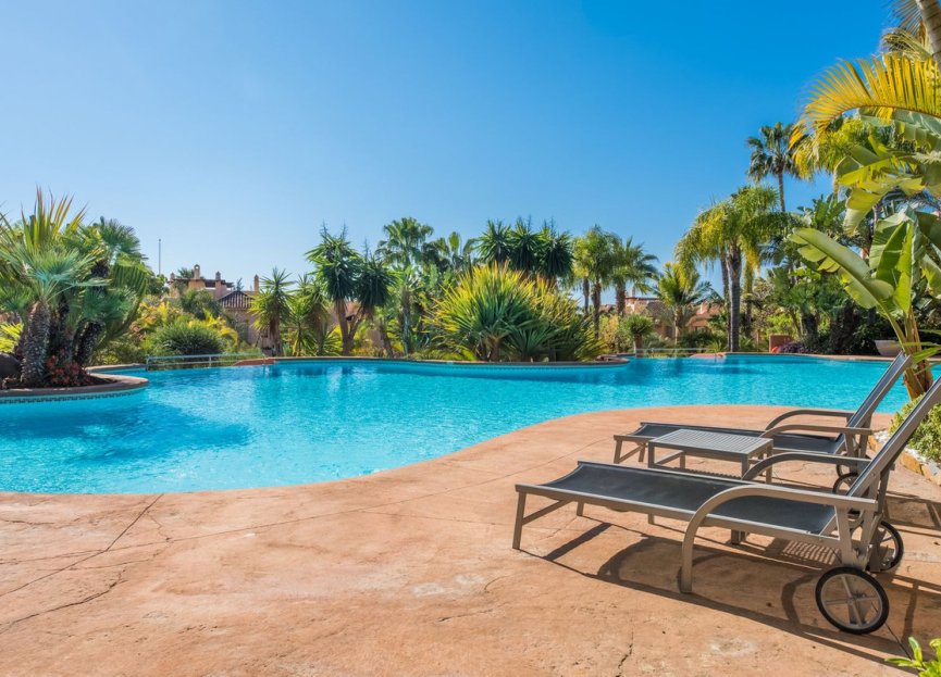 Resale - Apartment - Middle Floor Apartment - Marbella - Sierra Blanca