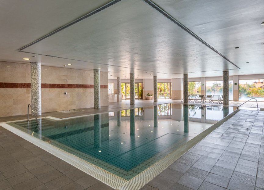 Resale - Apartment - Middle Floor Apartment - Marbella - Sierra Blanca