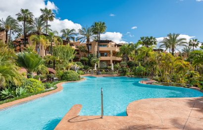 Resale - Apartment - Middle Floor Apartment - Marbella - Sierra Blanca