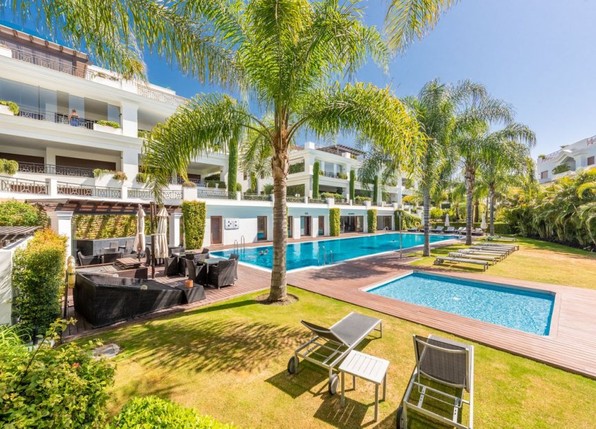 Resale - Ground floor apartment - Estepona - Estepona Centro