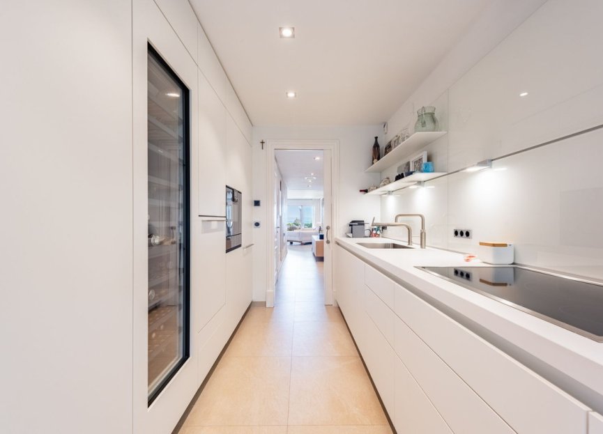 Resale - Ground floor apartment - Estepona - Estepona Centro