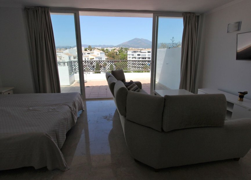 Resale - Apartment - Penthouse - Marbella - Puerto Banús