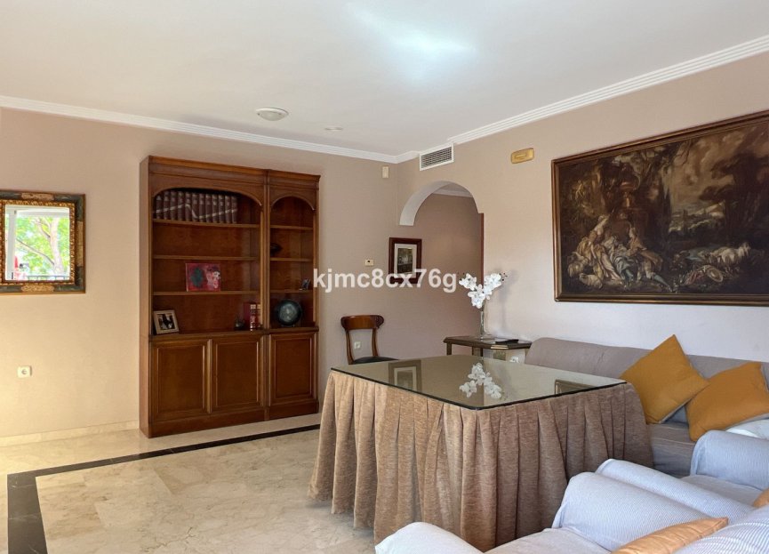 Reventa - Apartment - Middle Floor Apartment - Marbella - Marbella Centro