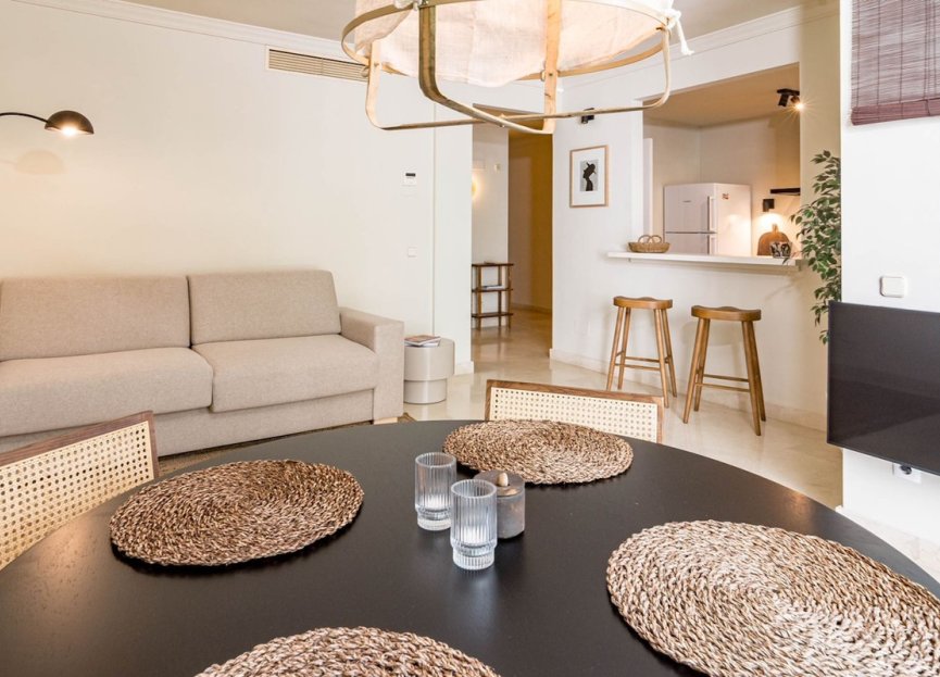 Resale - Apartment - Top Floor Apartment - Marbella - Nueva Andalucia