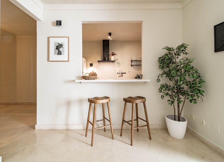 Resale - Apartment - Top Floor Apartment - Marbella - Nueva Andalucia