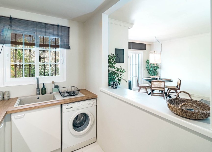 Resale - Apartment - Top Floor Apartment - Marbella - Nueva Andalucia